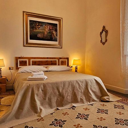 Venere Supercentral B&B Florencia Exterior foto