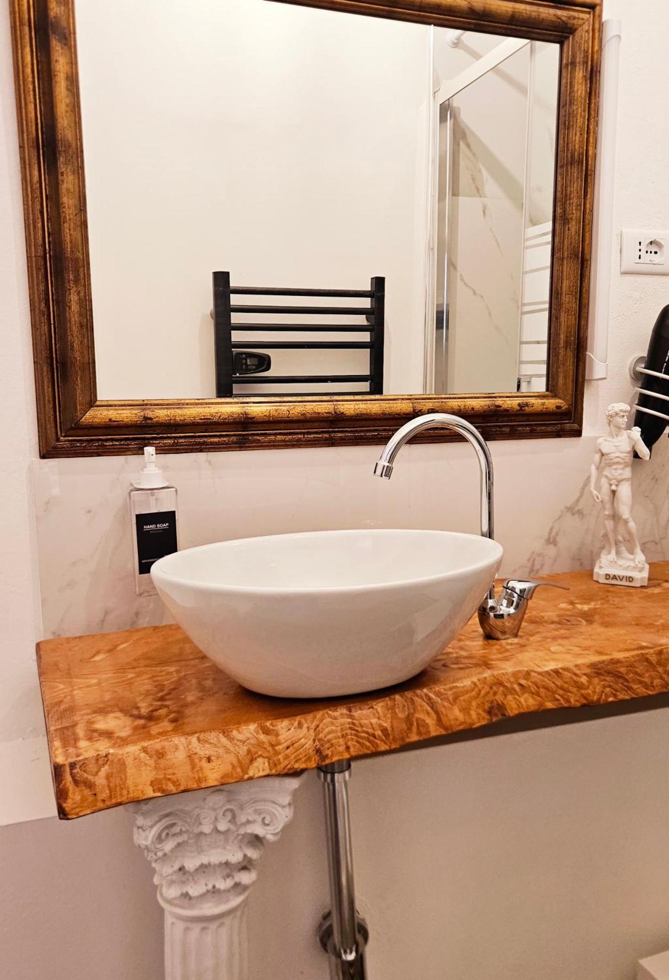Venere Supercentral B&B Florencia Exterior foto